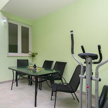 Apartment Ivano Dugi Rat Exterior photo